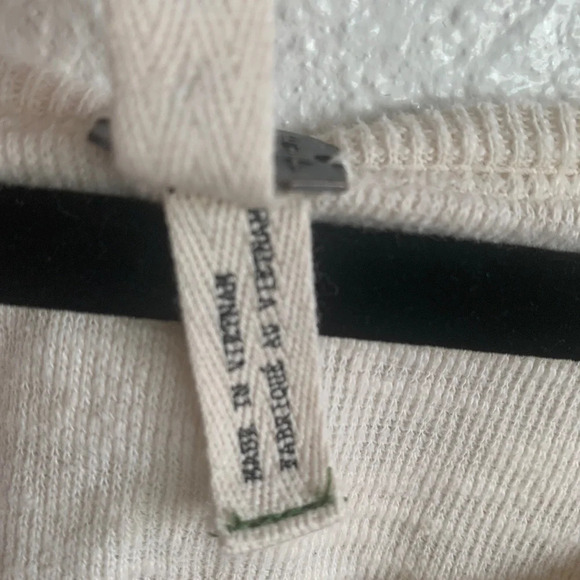 We the Free x Free People Oatmeal Layered Friday Feelin
Tee Women's Size Large - Picture 2 of 6